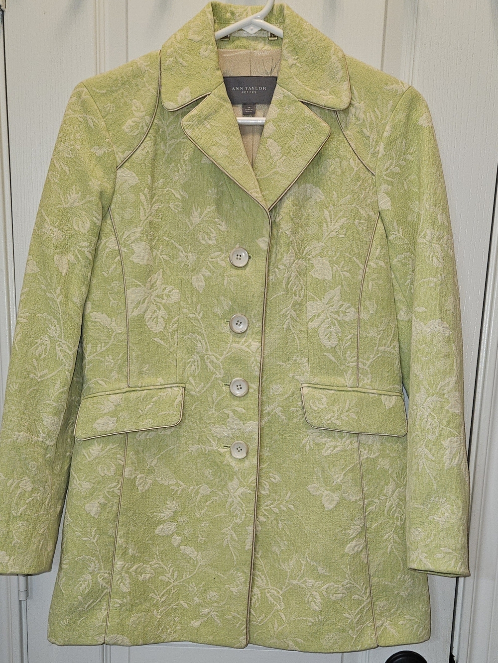 Ann Taylor Loft Petite Size 4P Cotton Floral Brocade Light Green Cream Coat